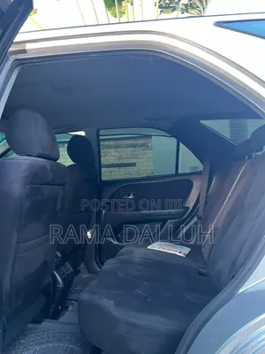 Toyota Harrier 2002 Silver