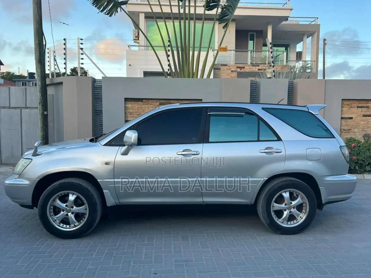 Toyota Harrier 2002 Silver