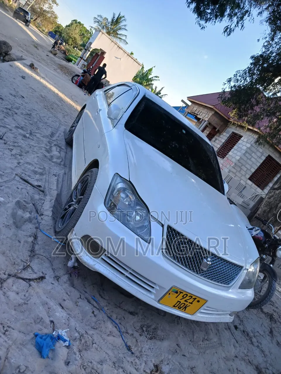 Toyota Crown Royale 2005 Pearl