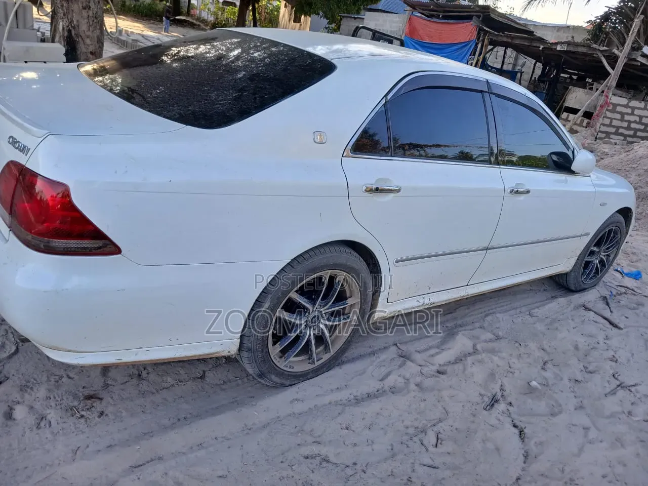 Toyota Crown Royale 2005 Pearl