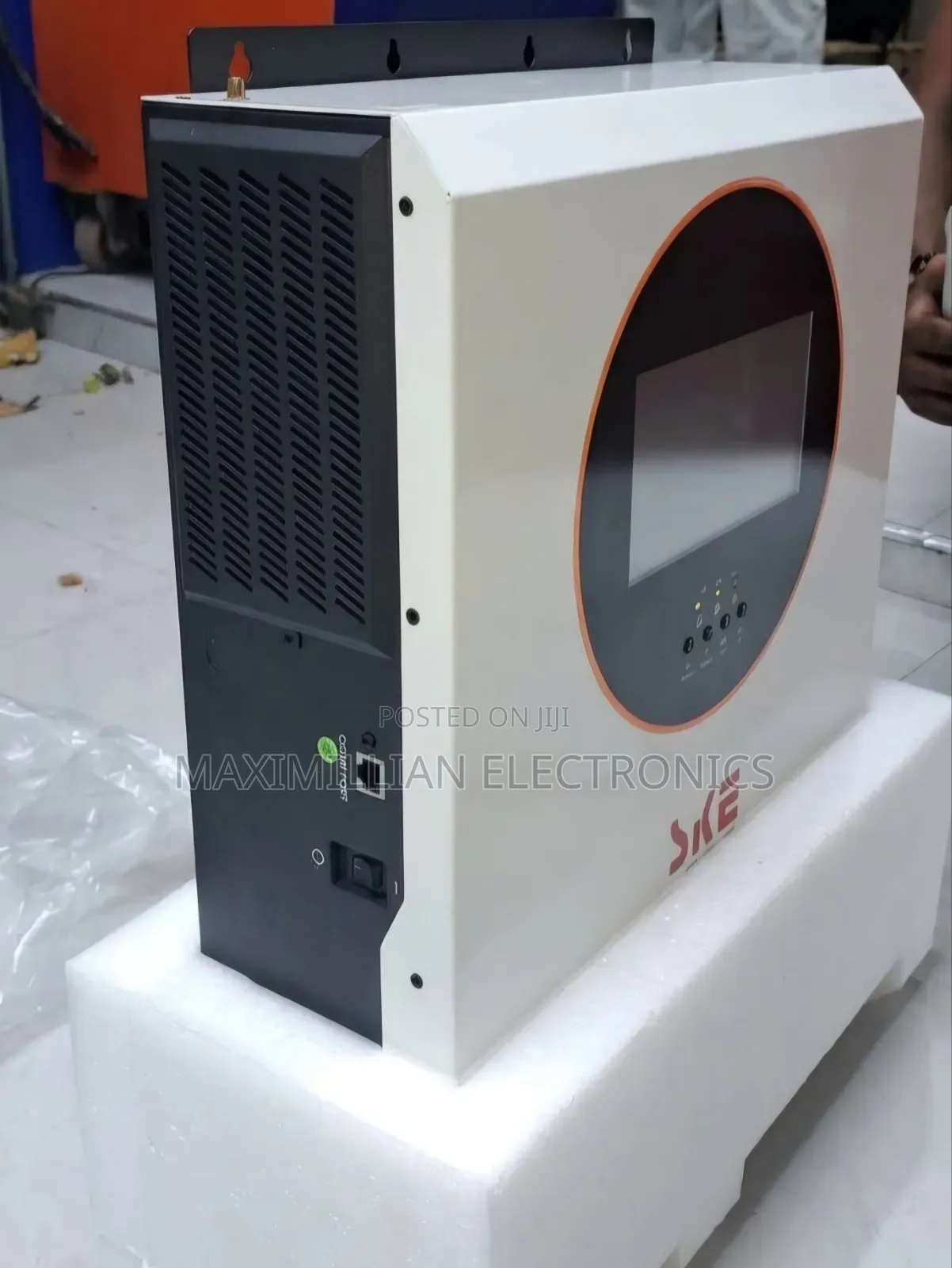 SKE 10.2kKva/10.2kW Hybrid Inverter