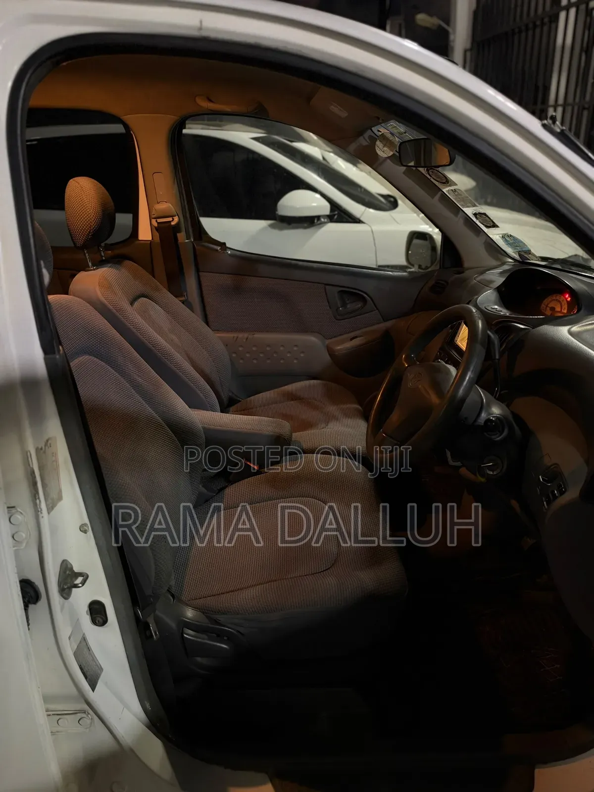 Toyota Fun Cargo 2002 White