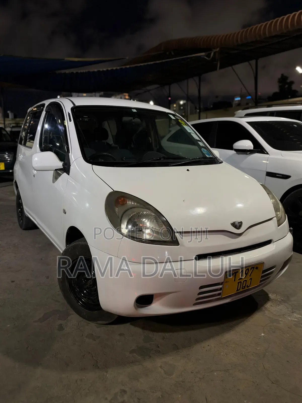 Toyota Fun Cargo 2002 White