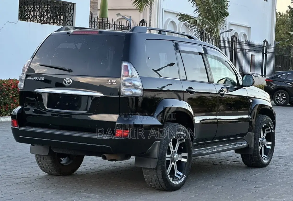 Toyota Land Cruiser Prado 2006 Black