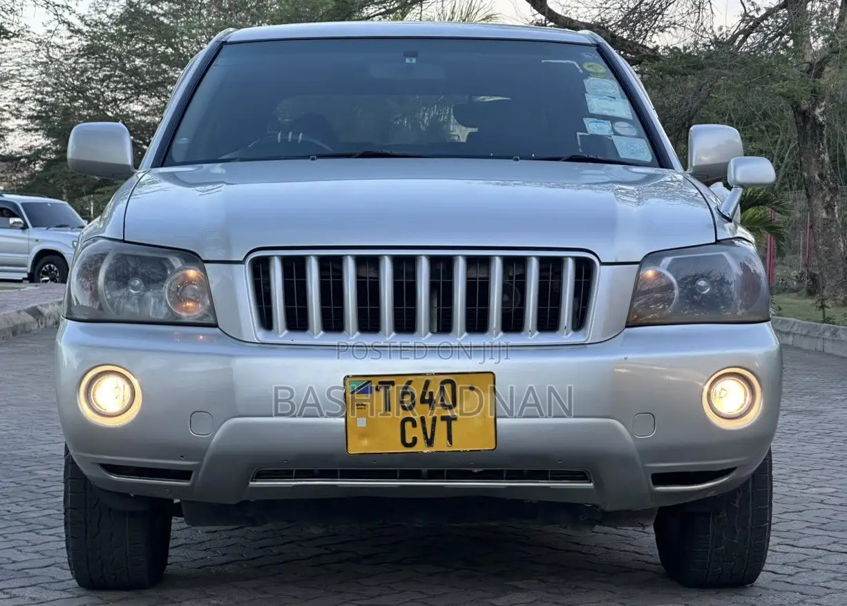 Toyota Kluger 2004 Silver