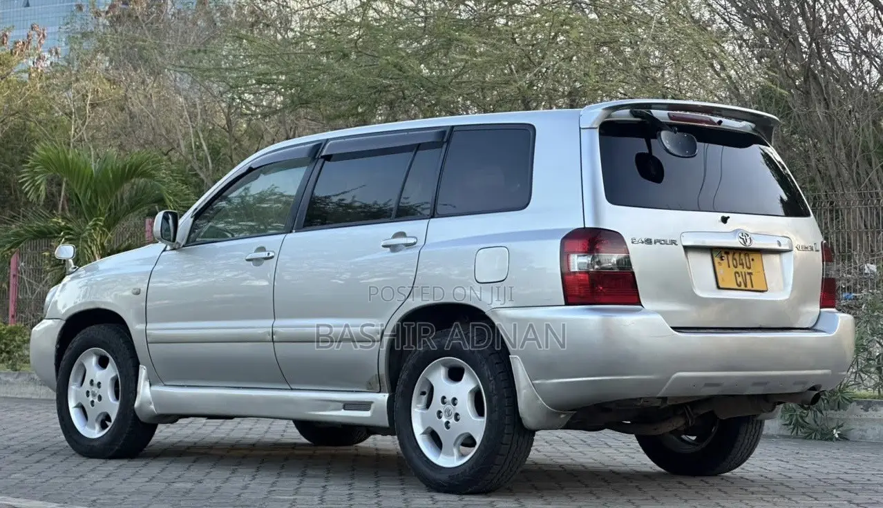 Toyota Kluger 2004 Silver