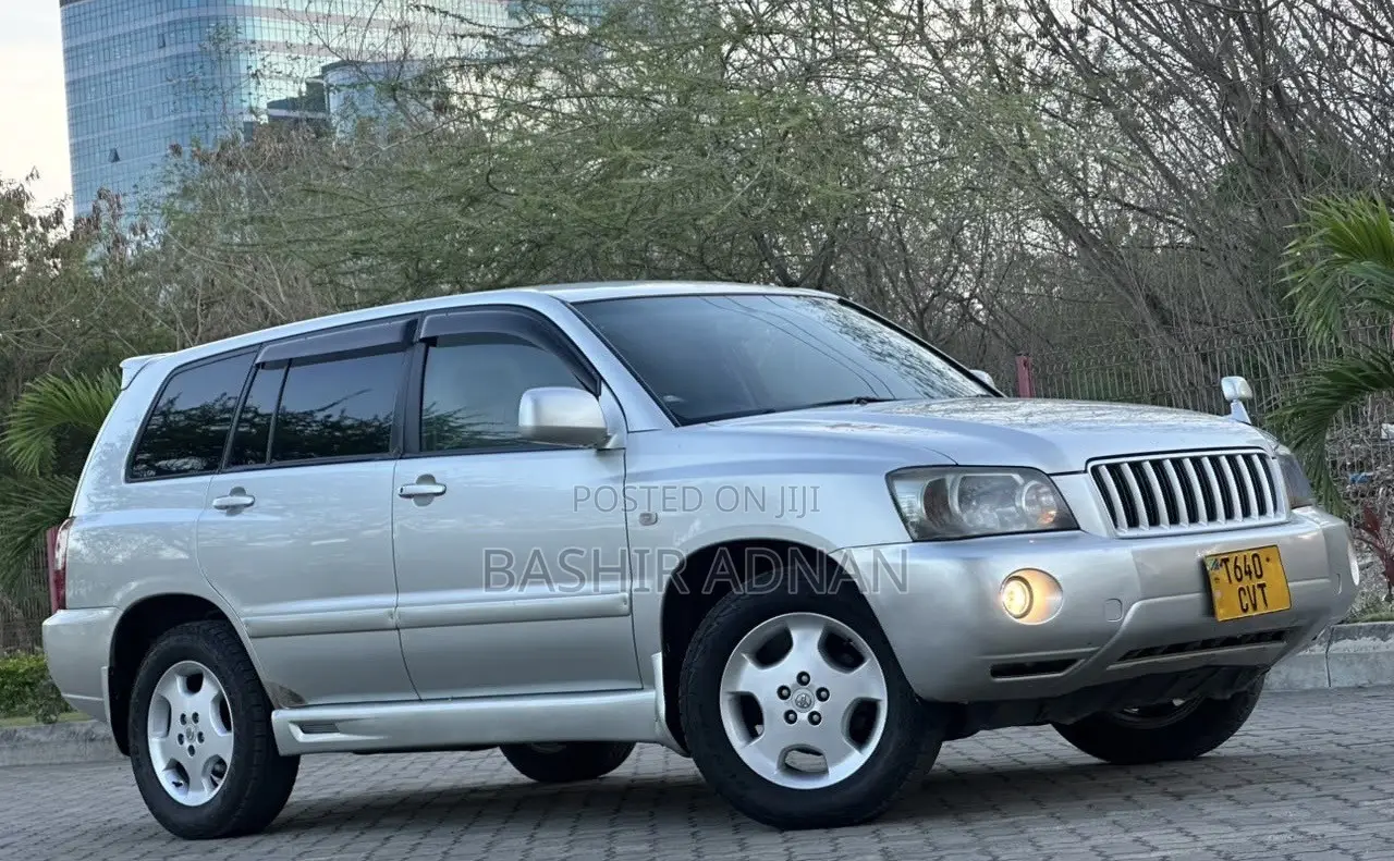 Toyota Kluger 2004 Silver
