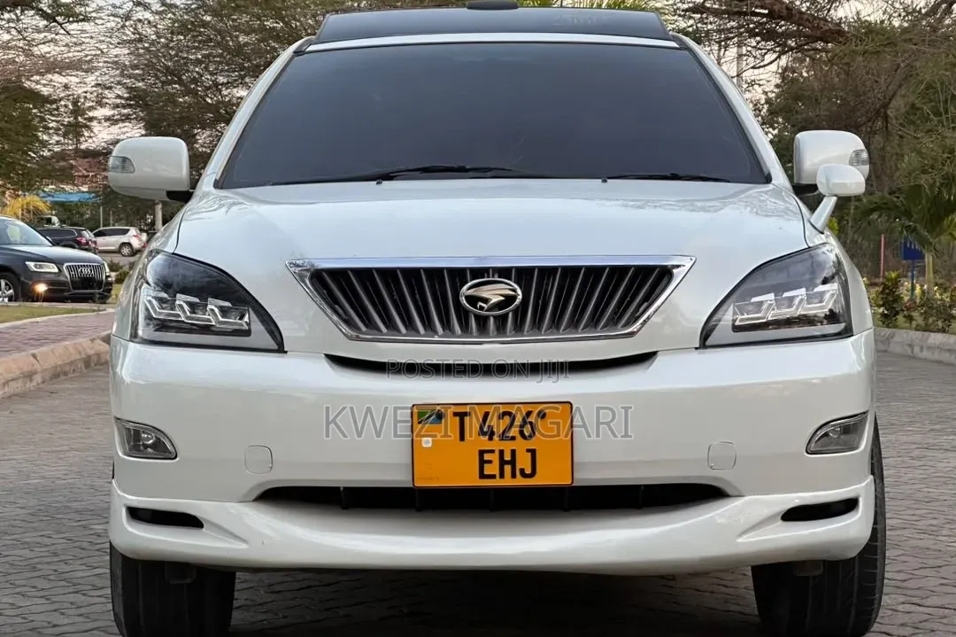 Toyota Harrier 2006 White