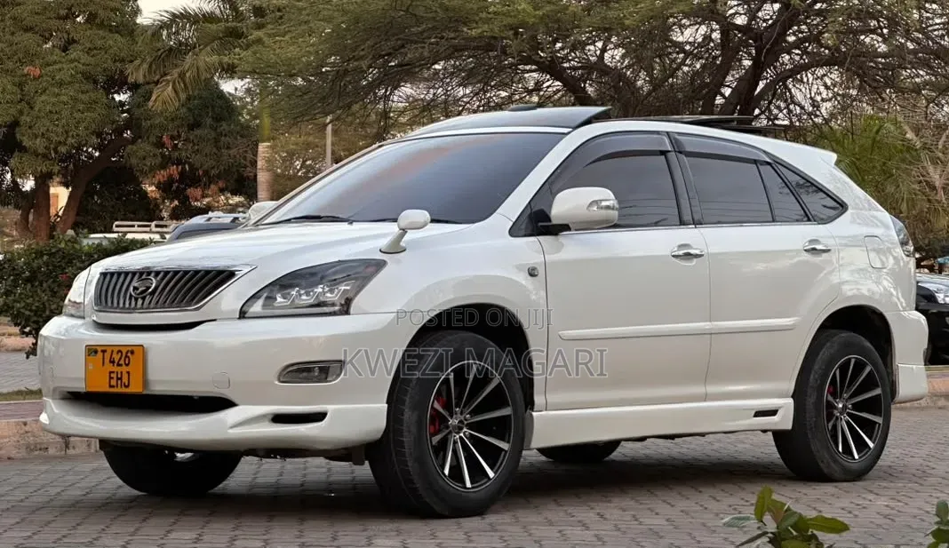 Toyota Harrier 2006 White