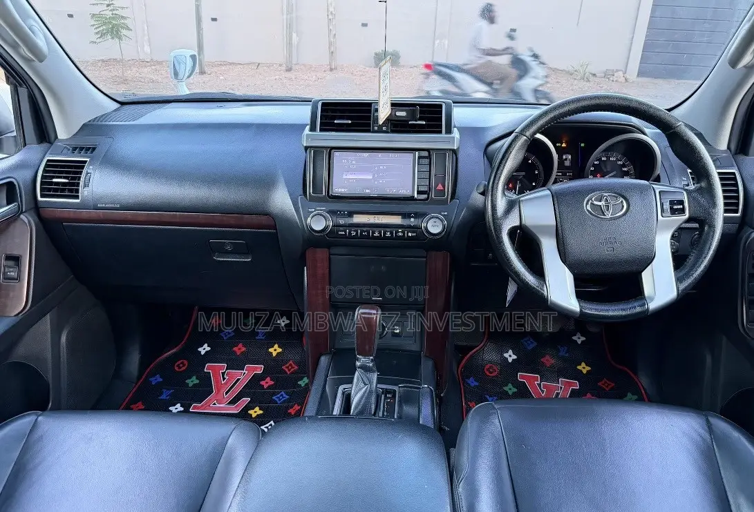 Toyota Land Cruiser Prado 2.8 D-4D 2015 White