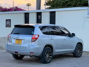 Toyota Vanguard 2008 Silver