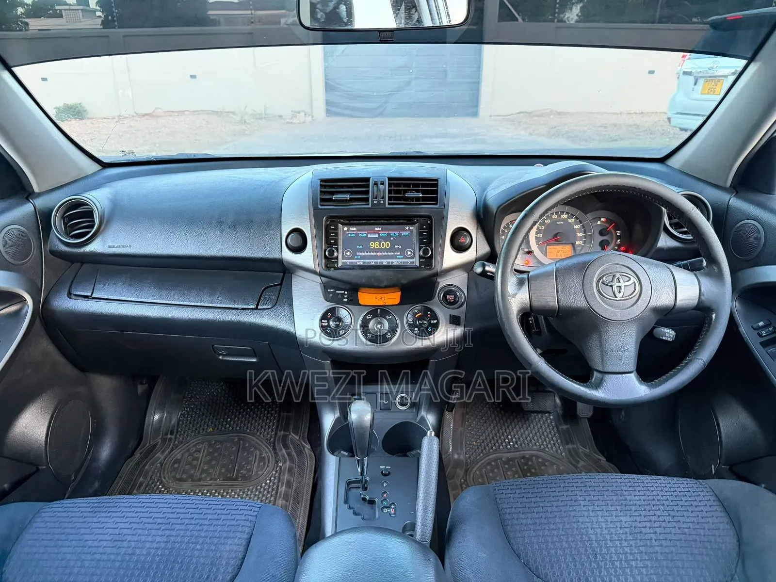 Toyota Vanguard 2008 Silver