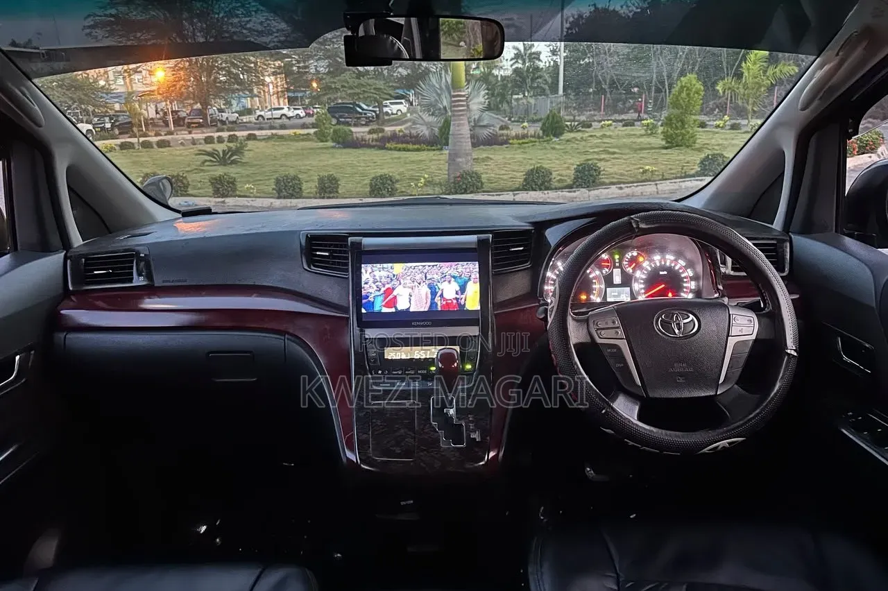 Toyota Alphard 2010 Black