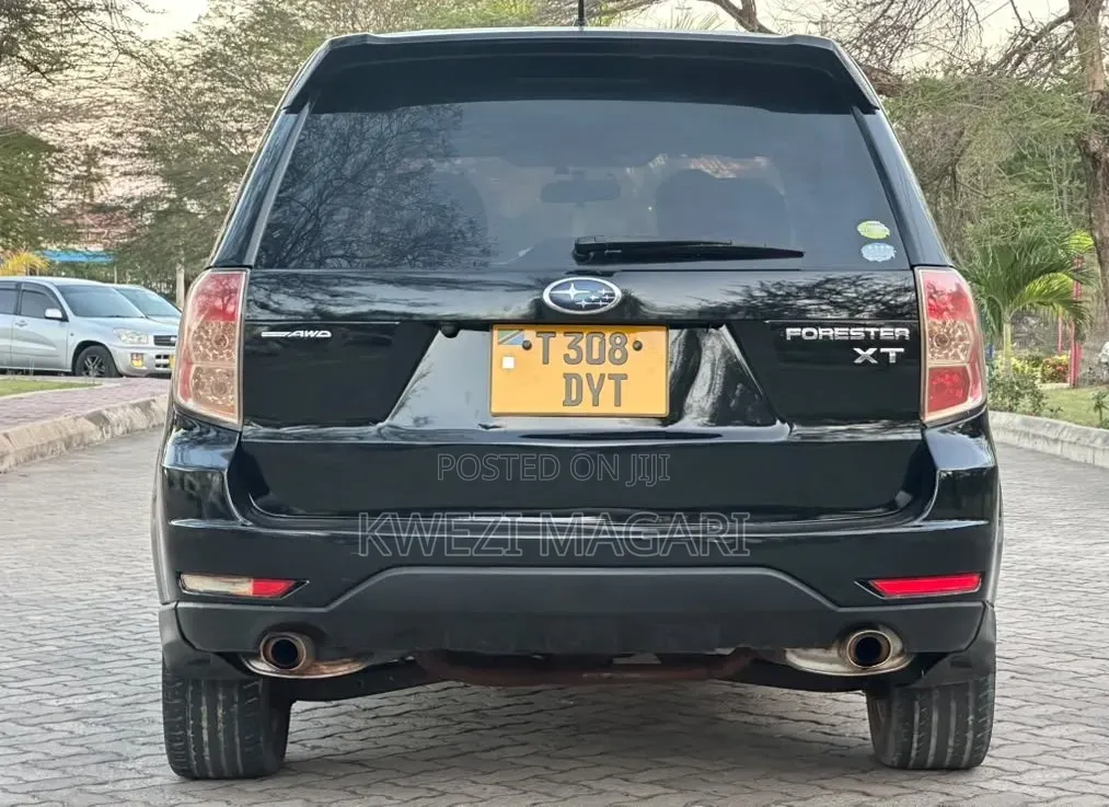Subaru Forester 2010 Black