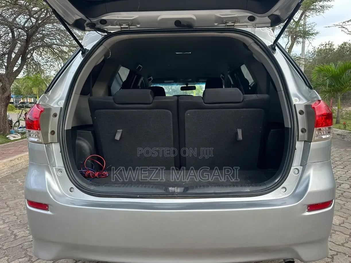 Toyota Wish 2009 Silver
