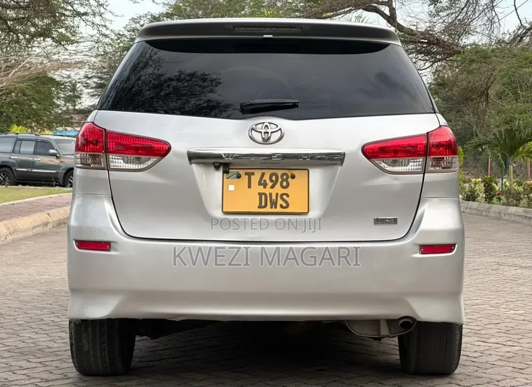 Toyota Wish 2009 Silver