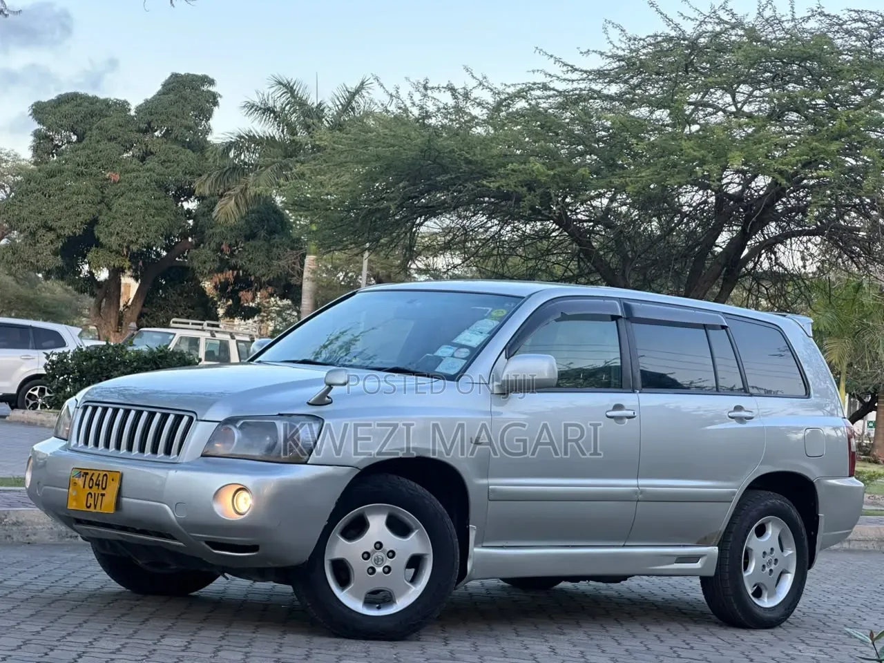 Toyota Kluger 2004 Silver