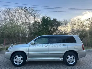 Toyota Kluger 2004 Silver