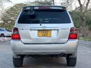 Toyota Kluger 2004 Silver