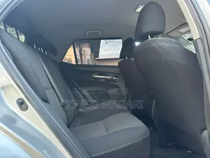 Toyota Auris 2010 Silver
