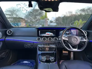 Mercedes-Benz E200 2017