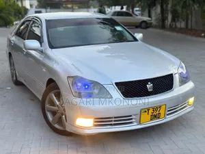 Toyota Crown 2004 Silver