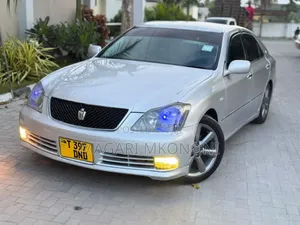 Toyota Crown 2004 Silver