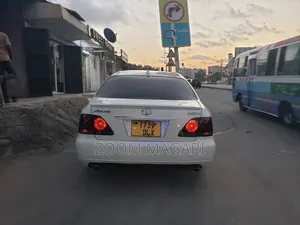 Toyota Crown 2004 White