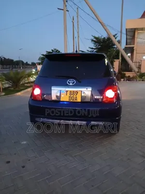 Toyota IST 2005 Blue