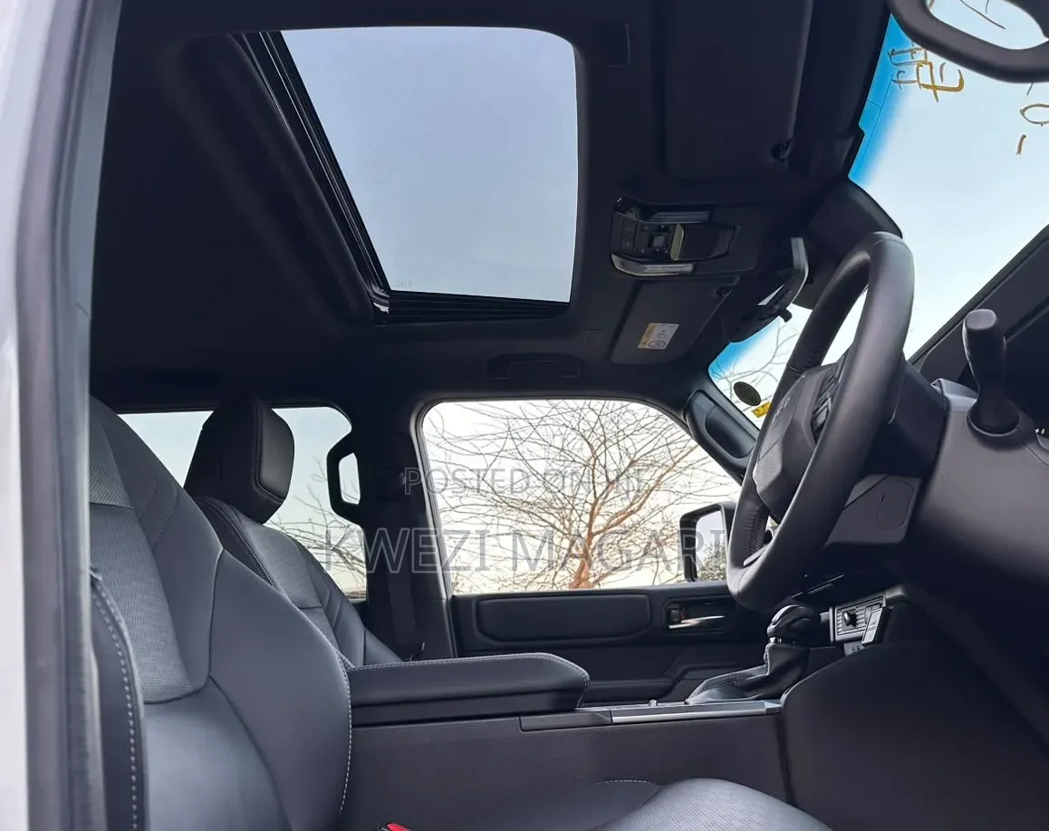 Toyota Land Cruiser Prado 2024 White