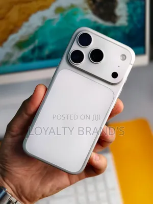 New Apple iPhone 17 Pro Max 256 GB Silver