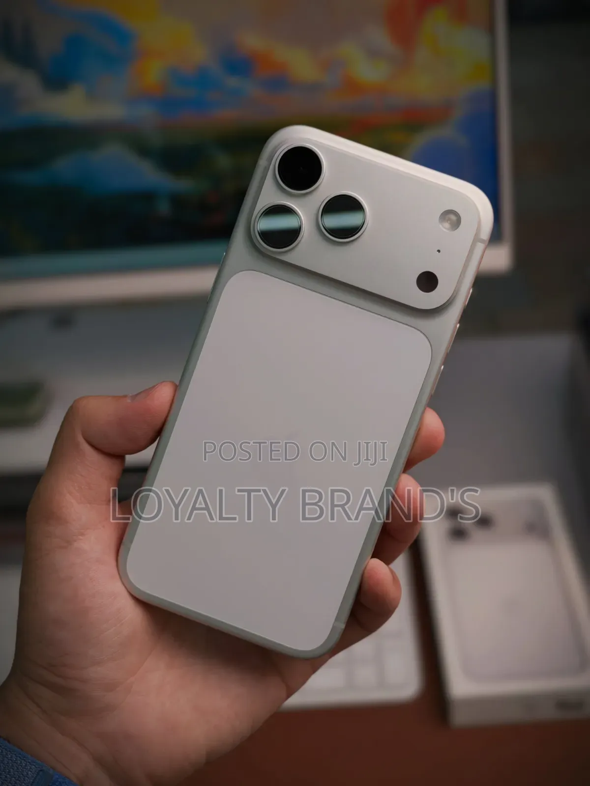 New Apple iPhone 17 Pro Max 2 TB Silver