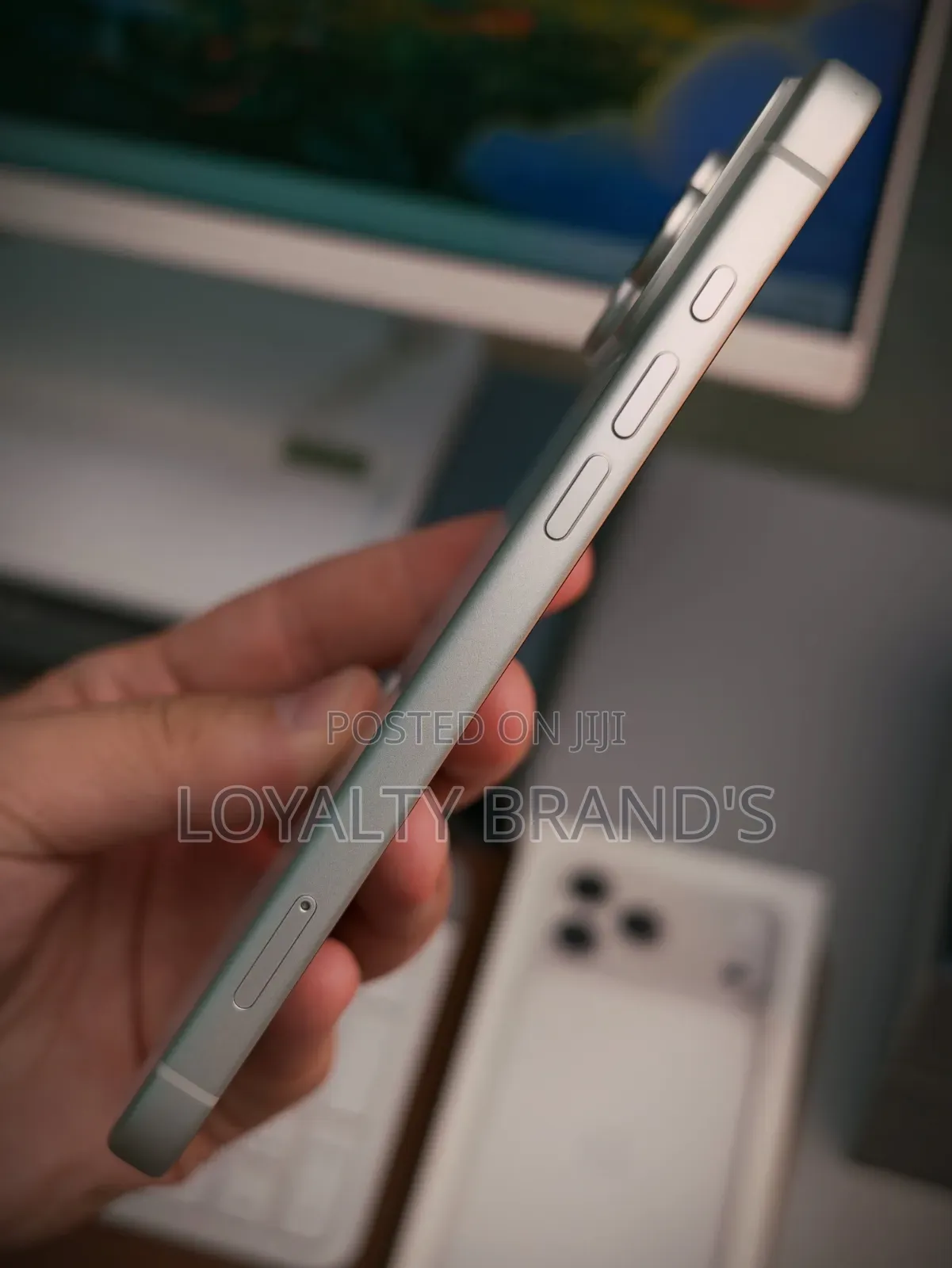 New Apple iPhone 17 Pro Max 2 TB Silver
