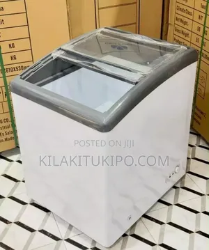 Three Revers Show Case Freezer 150l