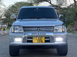 Toyota Land Cruiser Prado 3.0 D-4D 3dr 2001 Silver