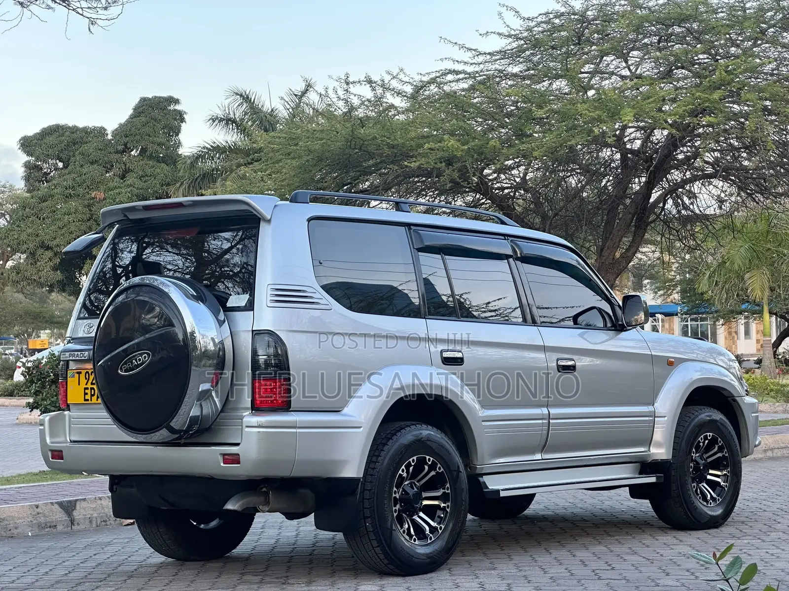 Toyota Land Cruiser Prado 3.0 D-4D 3dr 2001 Silver