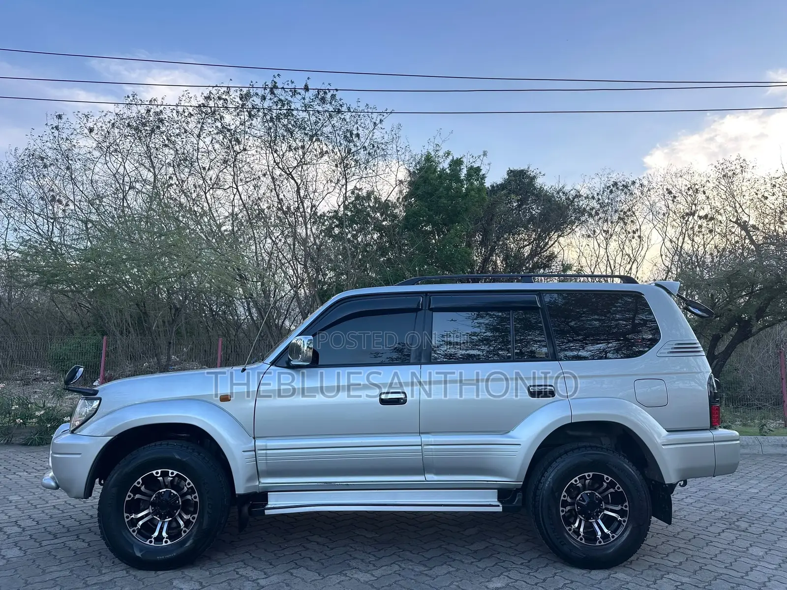 Toyota Land Cruiser Prado 3.0 D-4D 3dr 2001 Silver