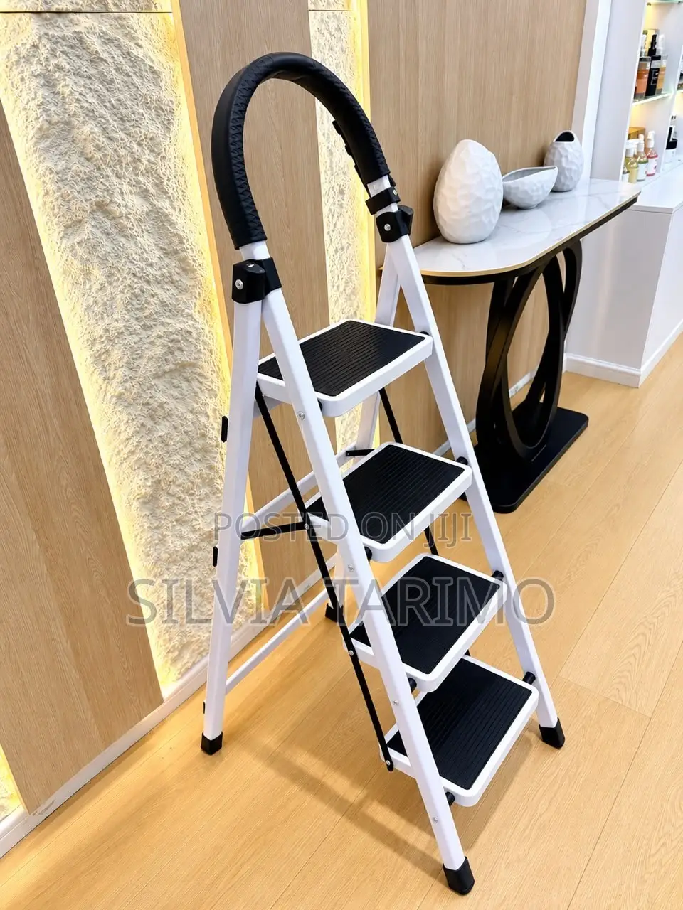 Folding Ladder With Safety Handrail
