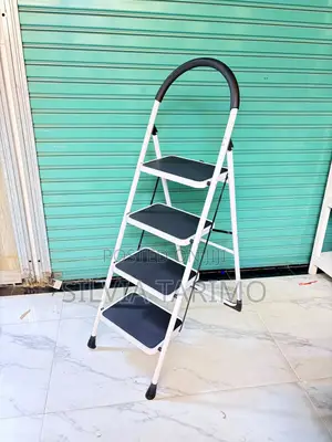 Folding Ladder With Safety Handrail