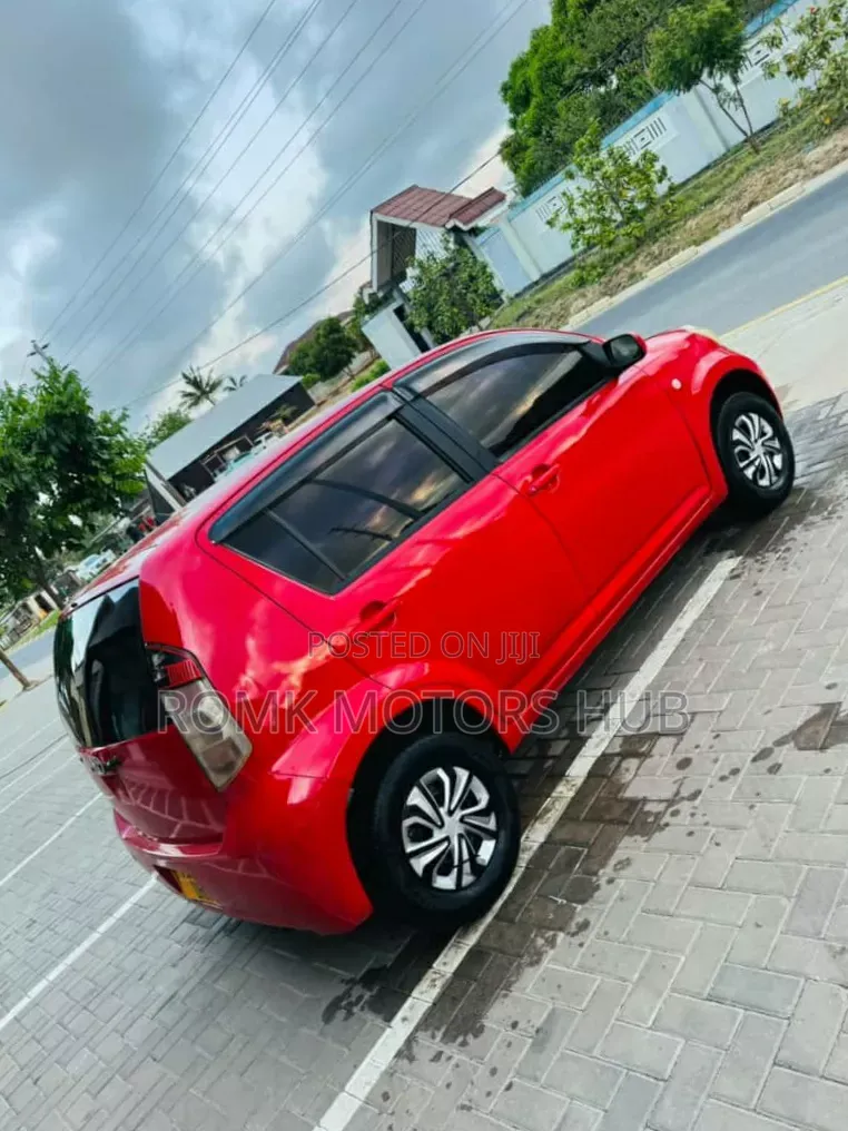 Toyota Passo 2006 Red