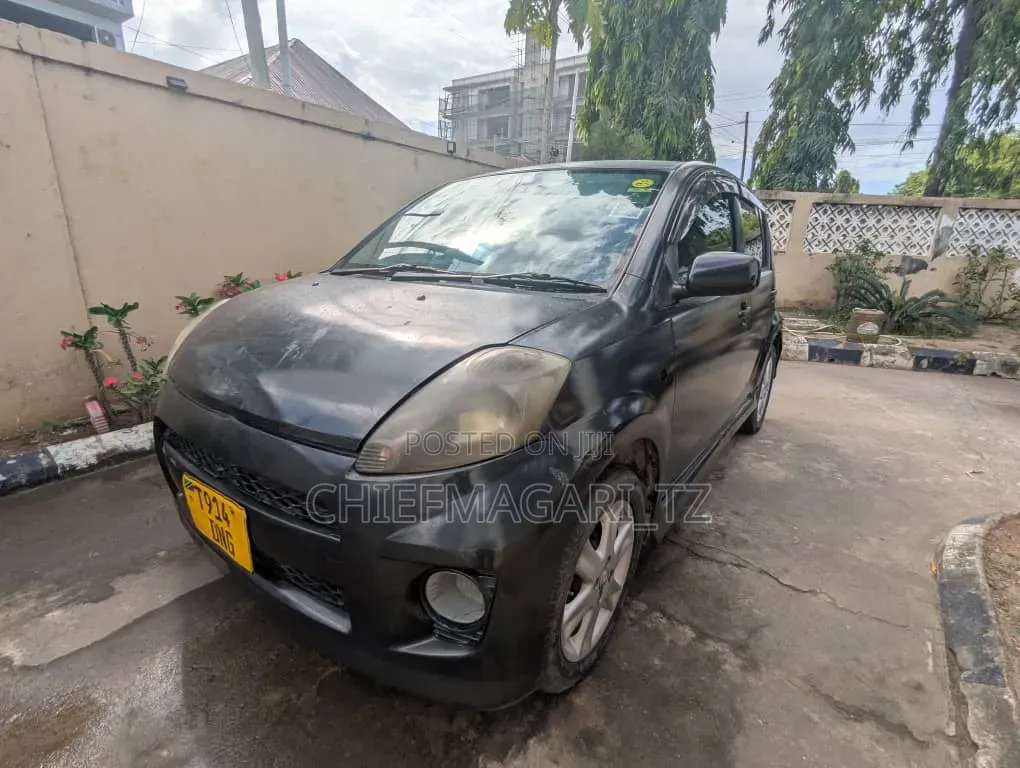 Toyota Passo 2005 Black