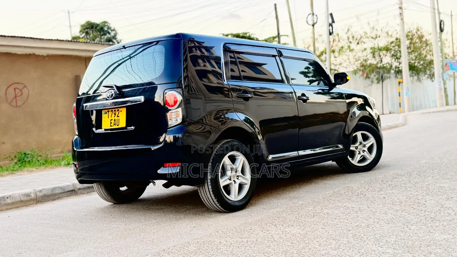 Toyota Rumion 1.5 FWD 2023 Black