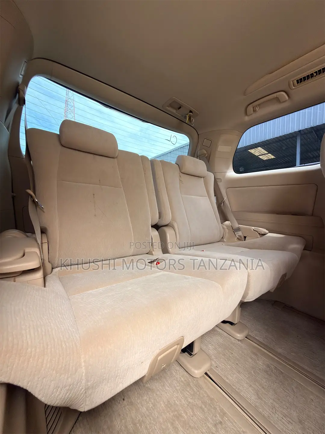 Toyota Alphard 2010
