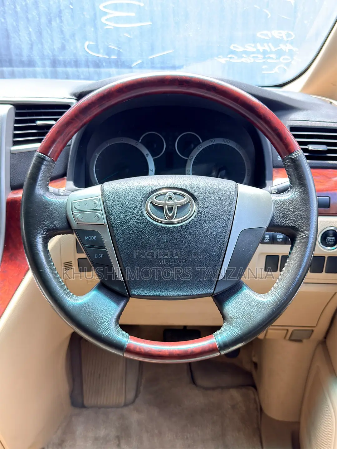 Toyota Alphard 2010