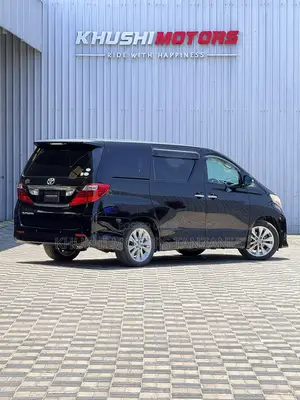 Toyota Alphard 2010