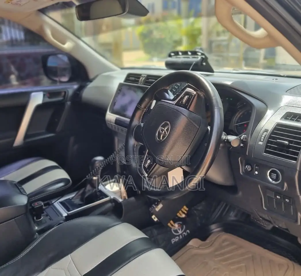 Toyota Land Cruiser Prado 2021 Black