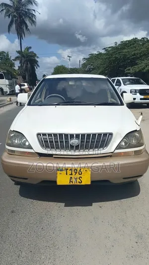 Toyota Harrier 2001 White