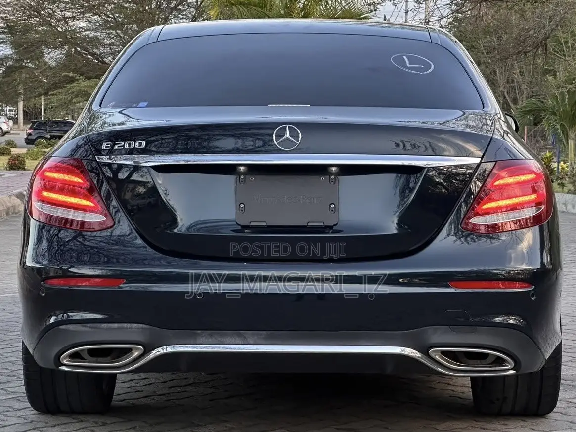 Mercedes-Benz C-Class 2017 Black