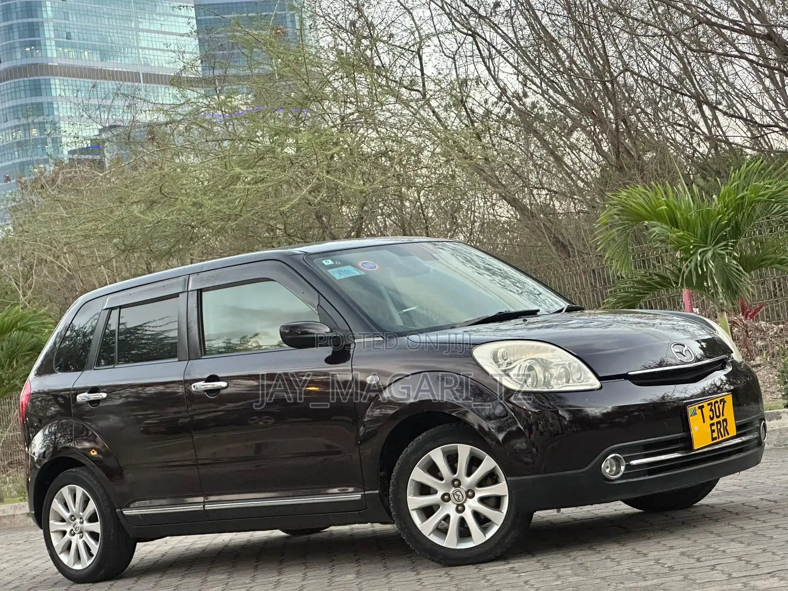 Mazda Verisa 2008 Maroon