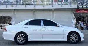 Toyota Crown 2006 White